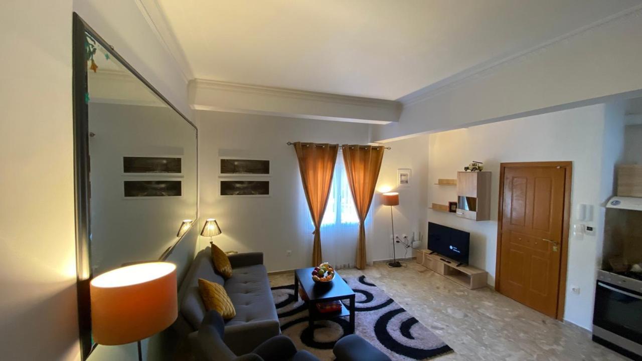 Patras Golden Suite Exteriör bild