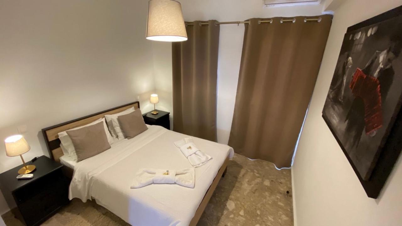 Patras Golden Suite Exteriör bild